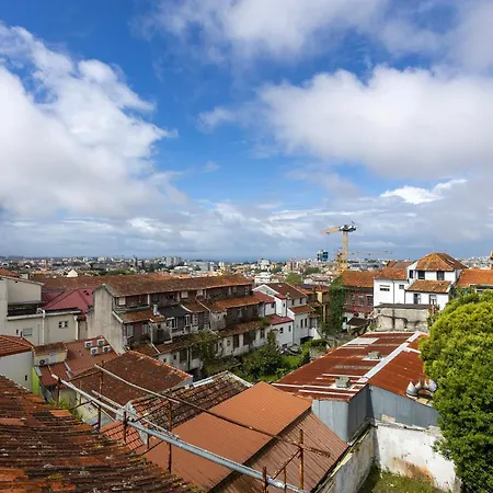 Apartment Liiiving In - Mezzanine Delight Balcony Porto